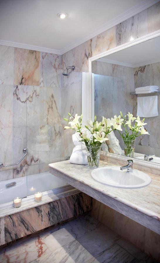 Twin Room Spa Access